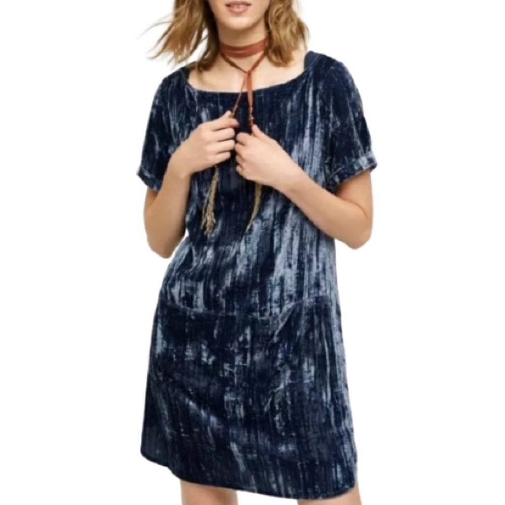 Floreat Anthropologie Crushed Velvet Shift Dress